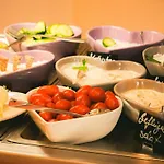 Ostel Jugendhotel ホテル 3*