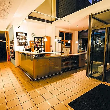 Ostel Jugendhotel Отель Бремерфёрде