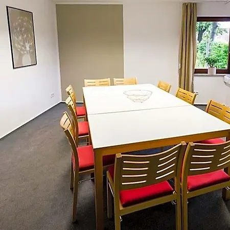 Ostel Jugendhotel 3*