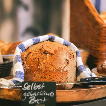 Hotel Ostel Jugendhotel